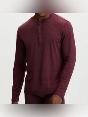 Fabletics men’s burgundy XL long sleeve activewear henley pullover shirt
